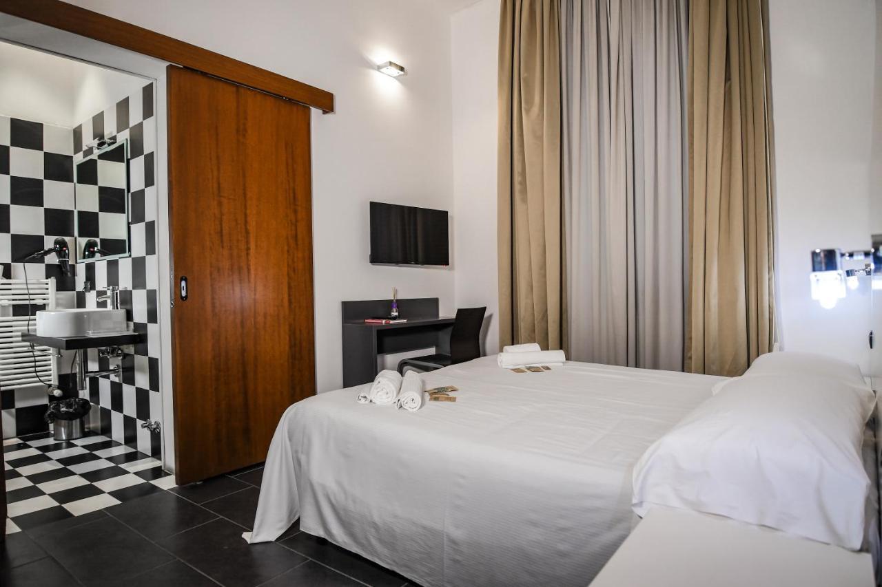 Zen Hotel Ferrara Esterno foto