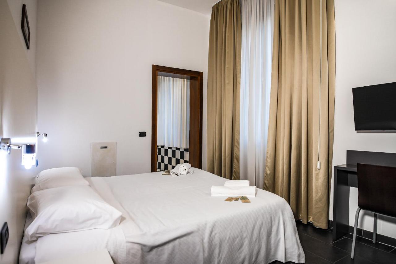 Zen Hotel Ferrara Esterno foto